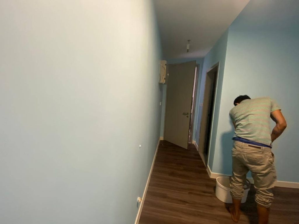Transformasi Studio Apartment Berkonsepkan Ice Turquoise