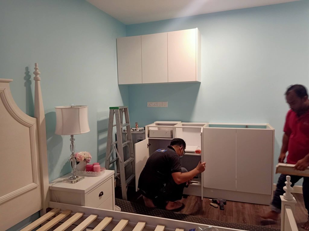 Transformasi Studio Apartment Berkonsepkan Ice Turquoise